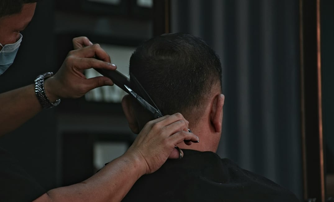 La coupe et la couleur de cheveux en gendarmerie