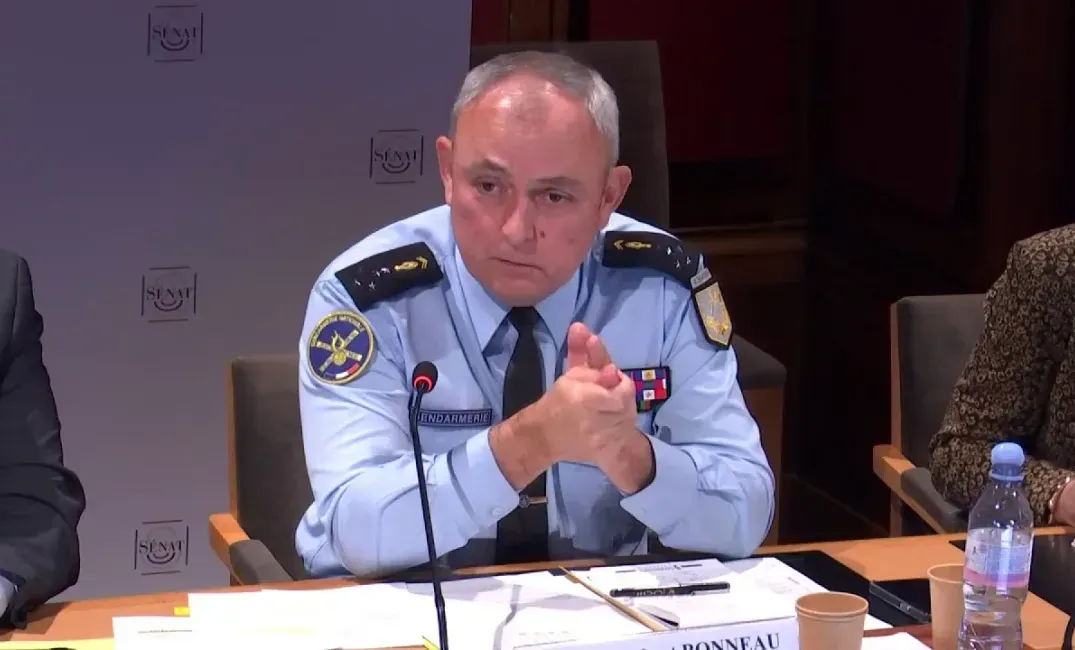 Le directeur de la gendarmerie met en garde d'un possible conflit armé