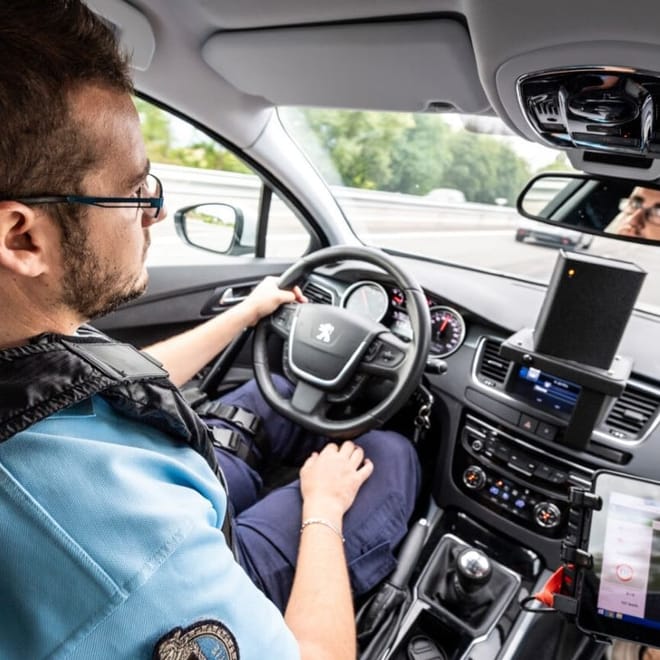 Image de : Devenir pilote de voiture rapide en gendarmerie