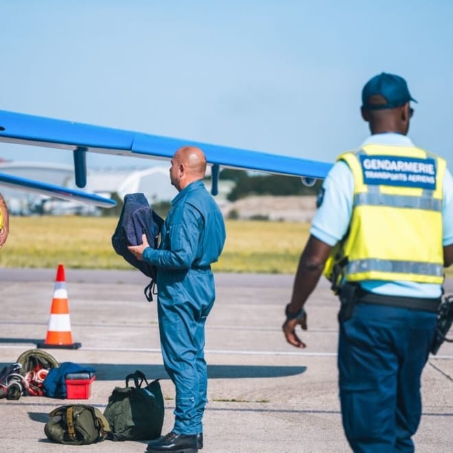 Image de : Devenir gendarme des transports aériens